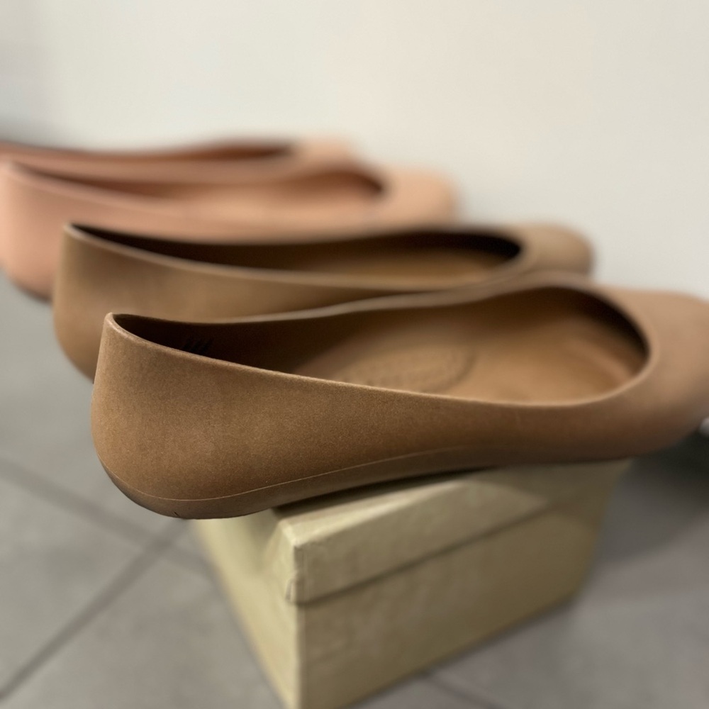 2 pairs Okabashi ballet flats size 7/37 - Picture 2 of 5